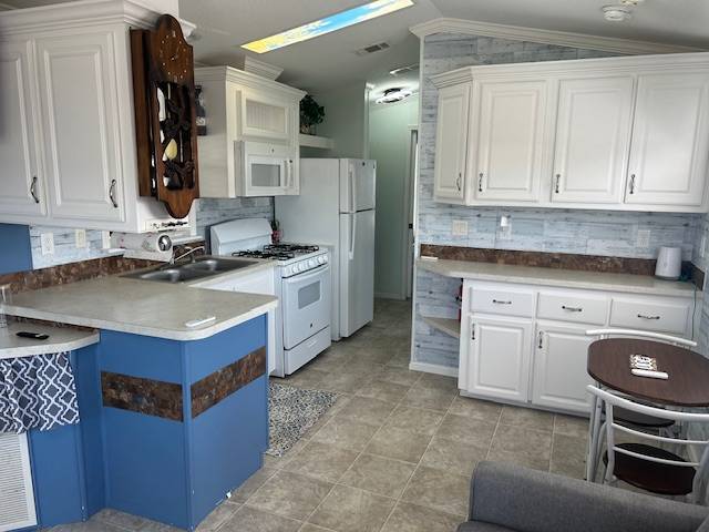 17031 Us Hwy 301 N  #31 a Dade City, FL Mobile or Manufactured Home for Sale
